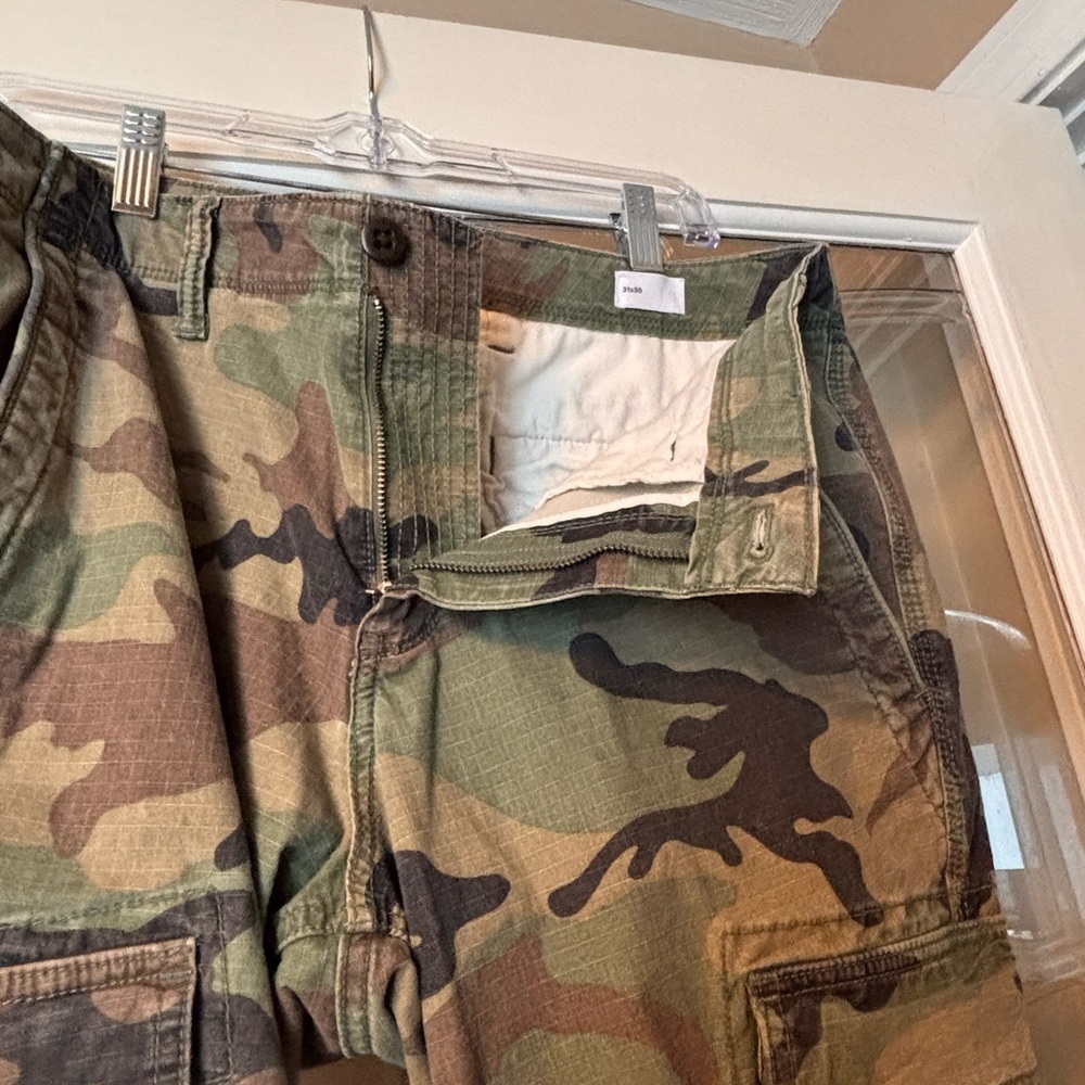 GAP Green Camouflage Trousers - Picture 7 of 9
